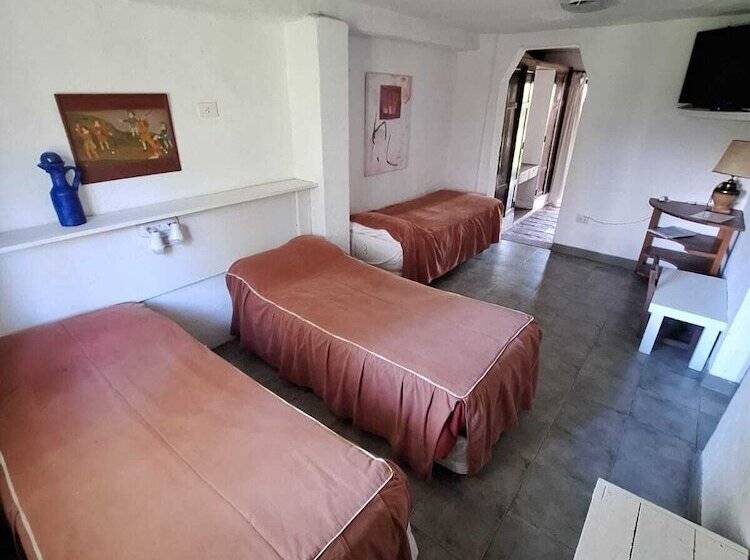 Отель Las Tacanas