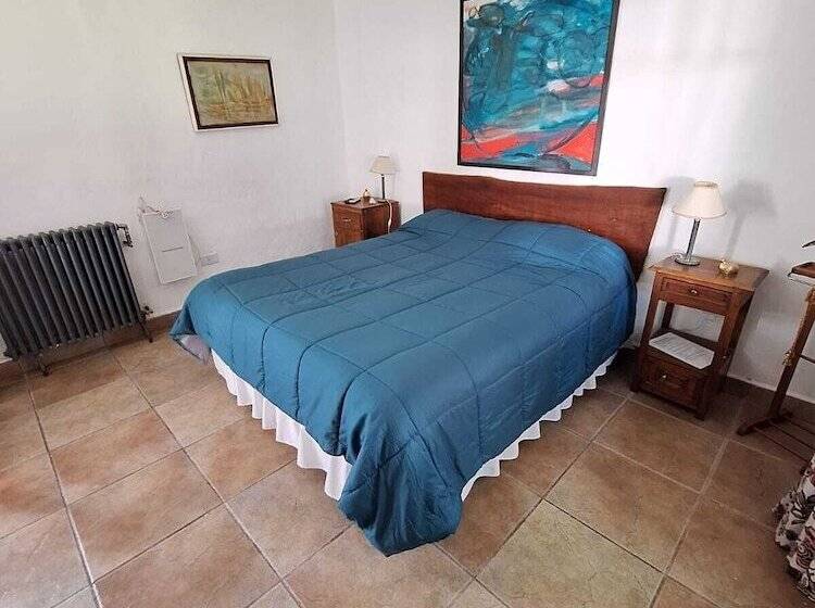 Отель Las Tacanas