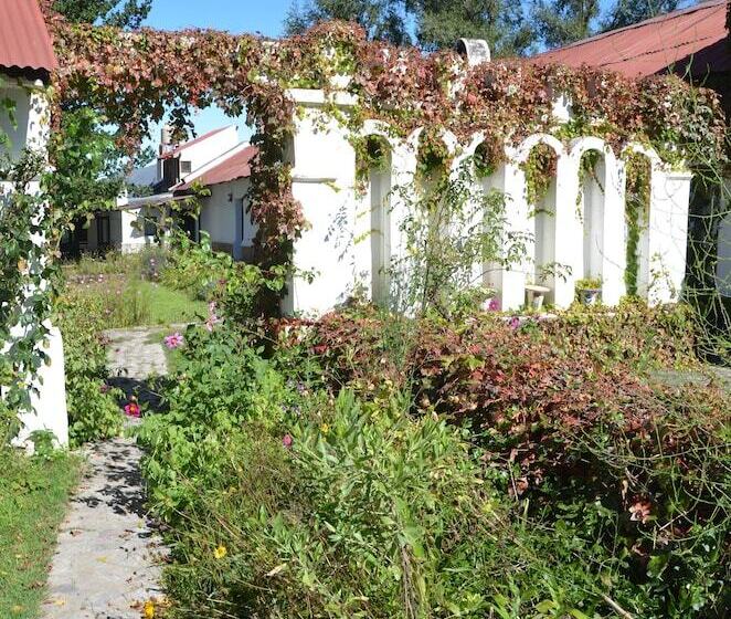 Отель Las Tacanas