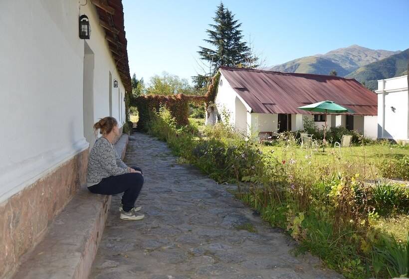 Отель Las Tacanas