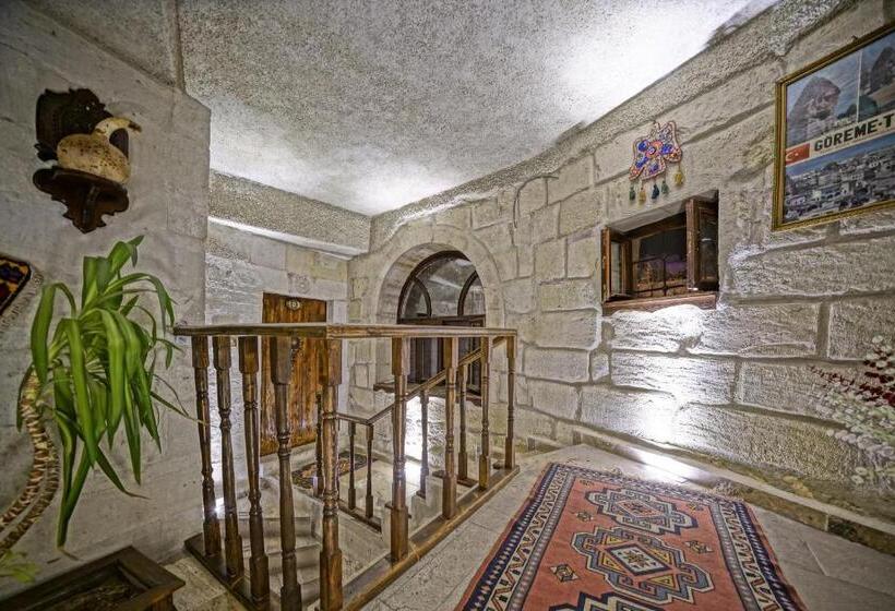 فندق Maccan Cave