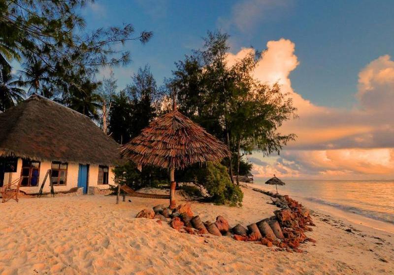 Отель Ndame Beach Lodge