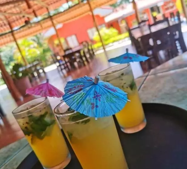 هتل Pacific Paradise Resort