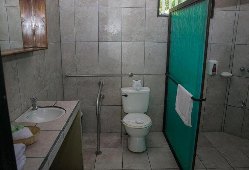 فندق Pacific Paradise Resort