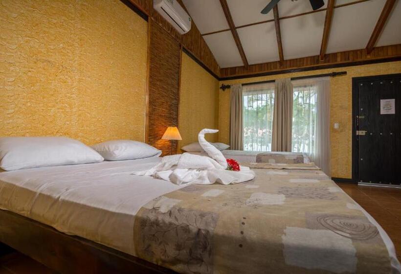 فندق Pacific Paradise Resort