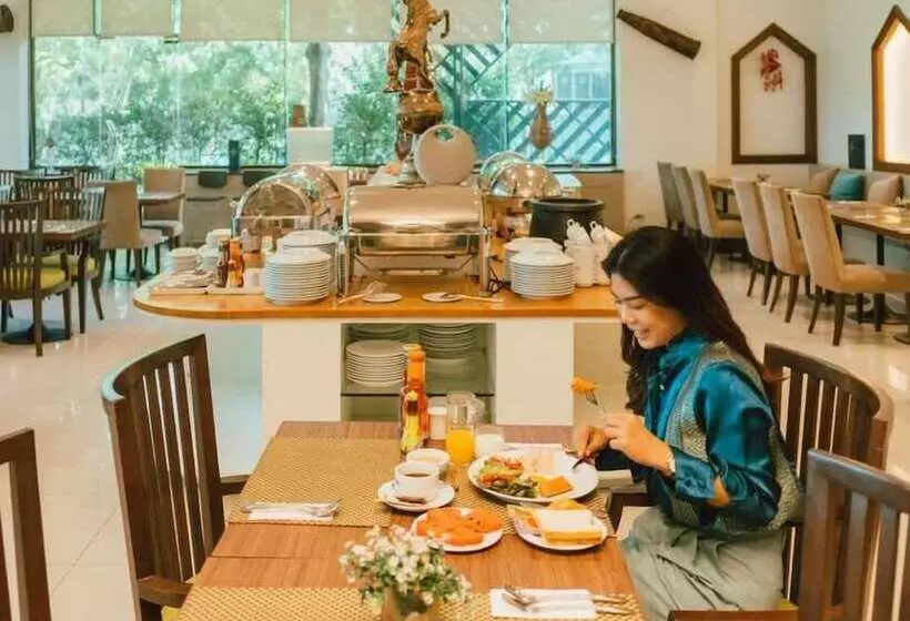 ホテル Rimkhobfa Urban Resort