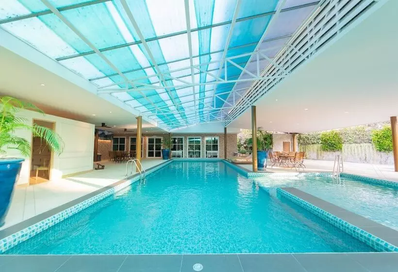 ホテル Rimkhobfa Urban Resort