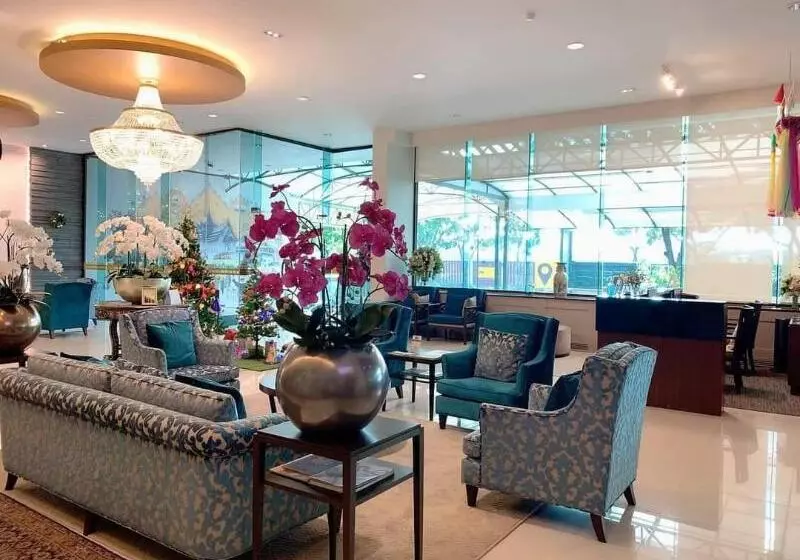 ホテル Rimkhobfa Urban Resort