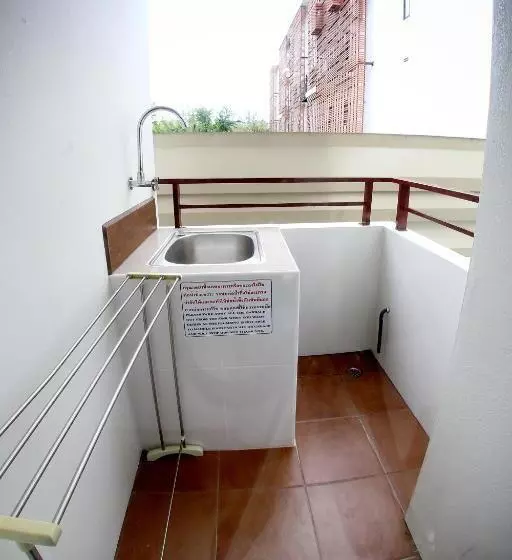 هتل Sunshine Hostel