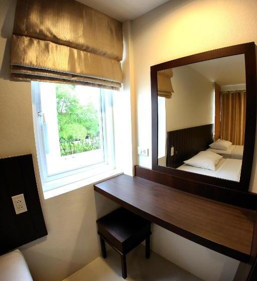 Hotell Sunshine Hostel