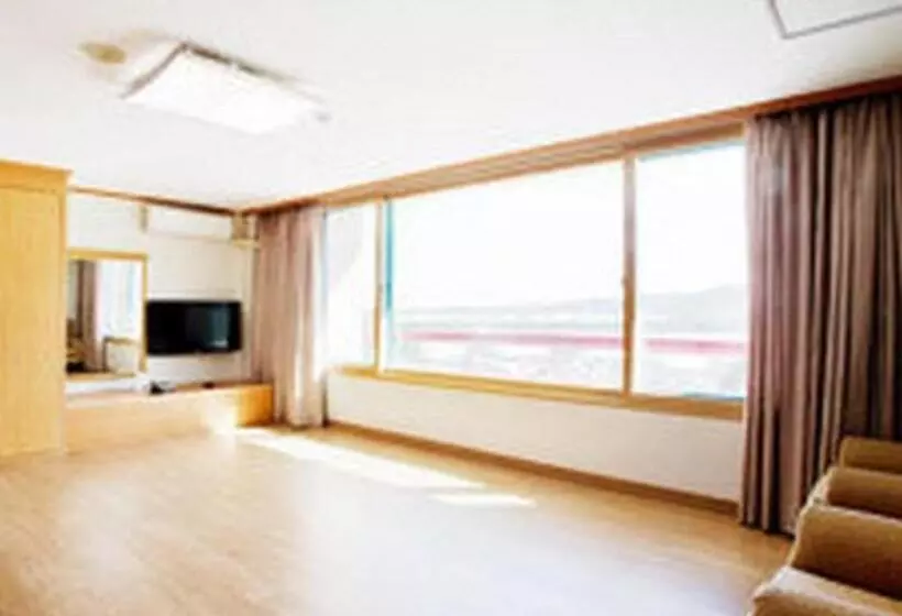 هتل The-k Seoraksan Family