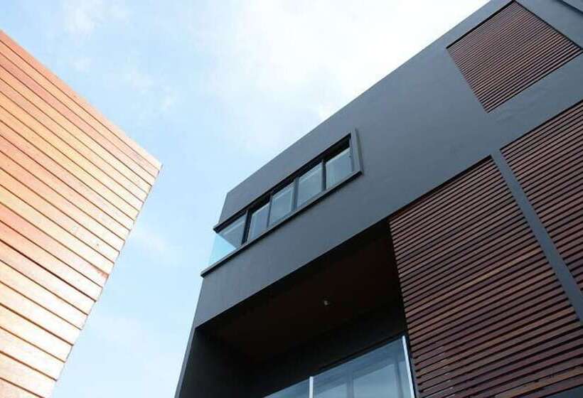 هتل Villa Gris Pranburi