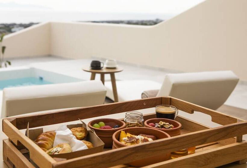 Hotel Pnoé Luxury Suites