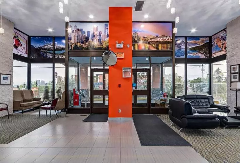 Отель Airport Traveller S Inn