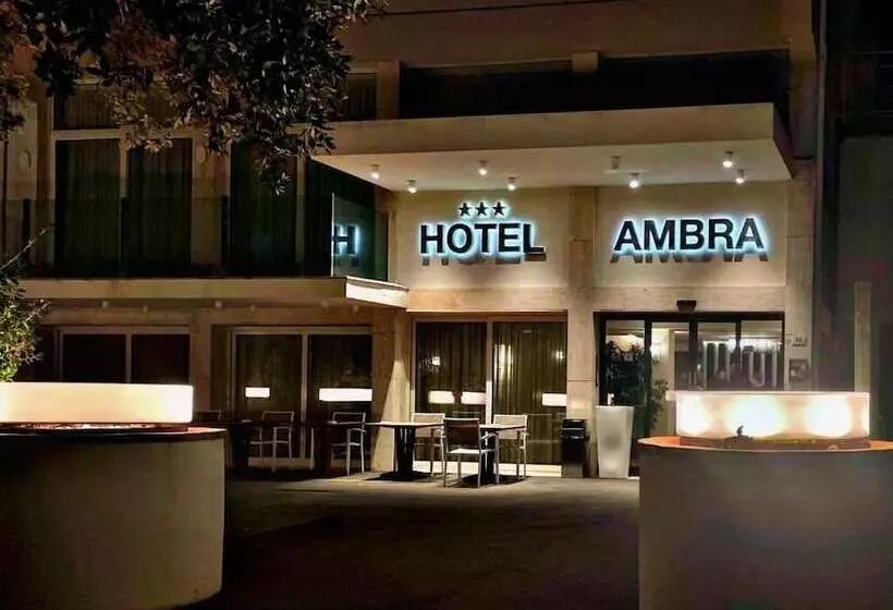 ホテル Ambra