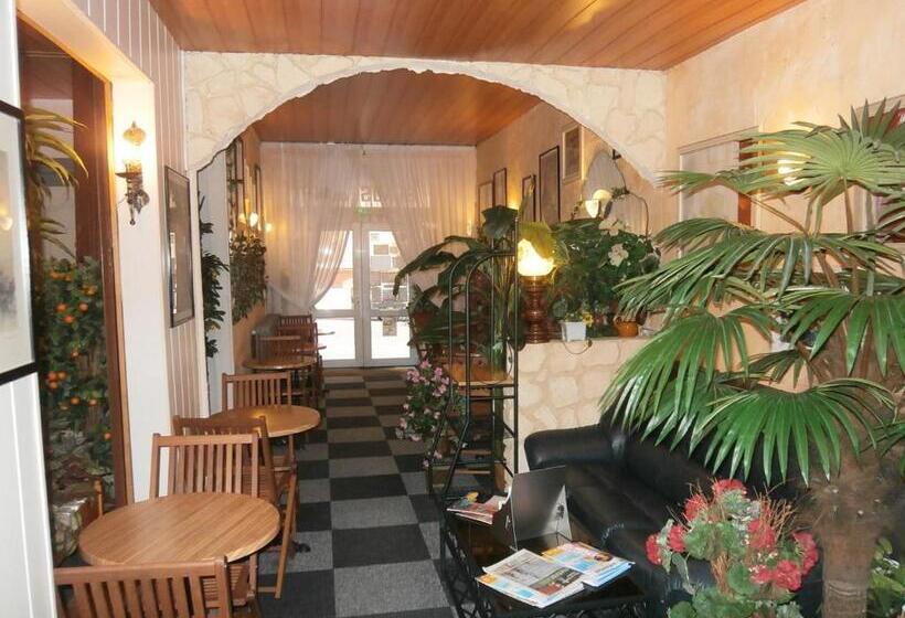 ホテル Beausejour