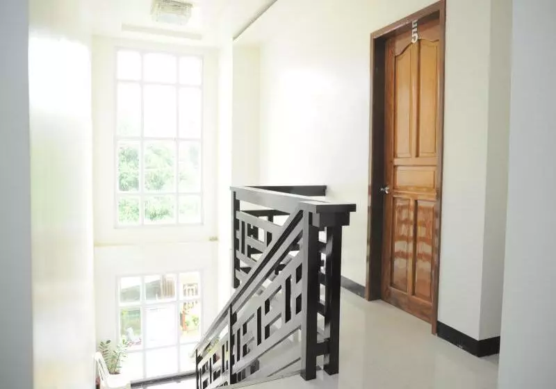 酒店 Buena's Haven Travelodge