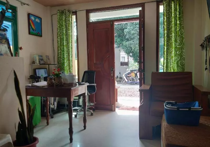 酒店 Buena's Haven Travelodge