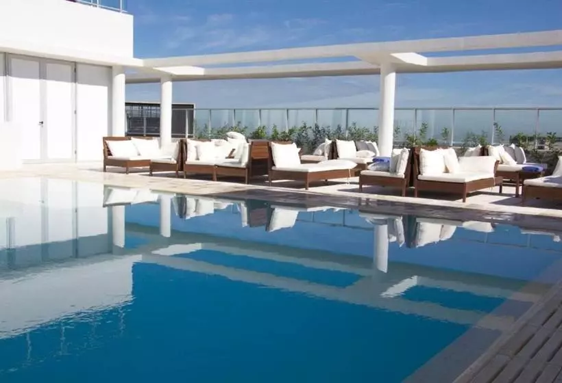 هتل Dazzler By Wyndham Asuncion