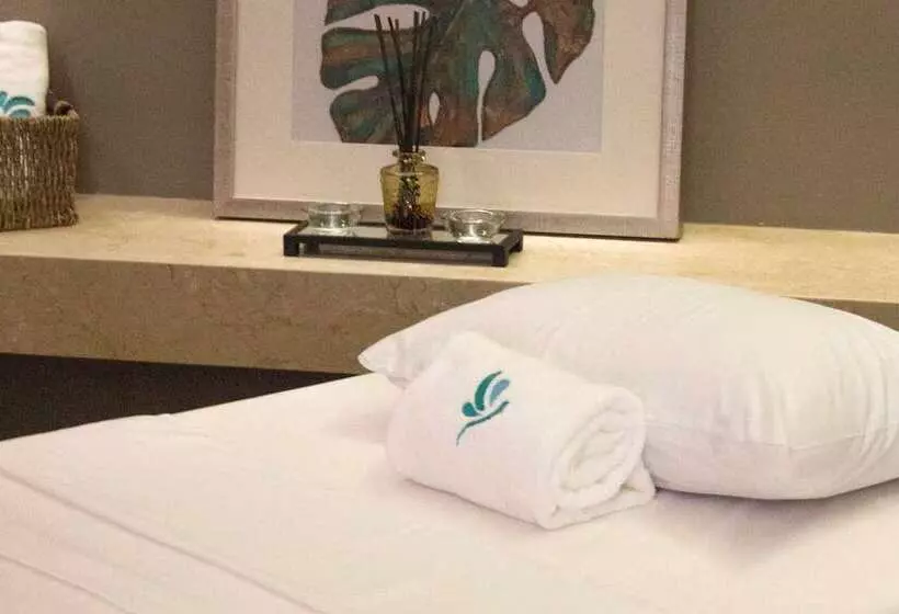 هتل Dazzler By Wyndham Asuncion