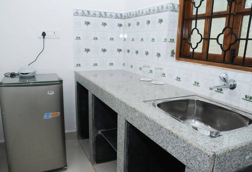 فندق D'souza's Holiday Homes