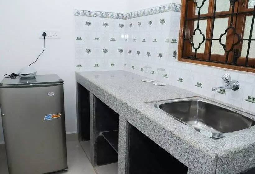 호텔 D'souza's Holiday Homes