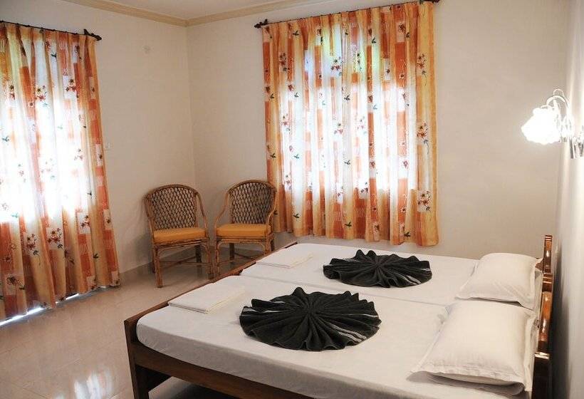 فندق D'souza's Holiday Homes