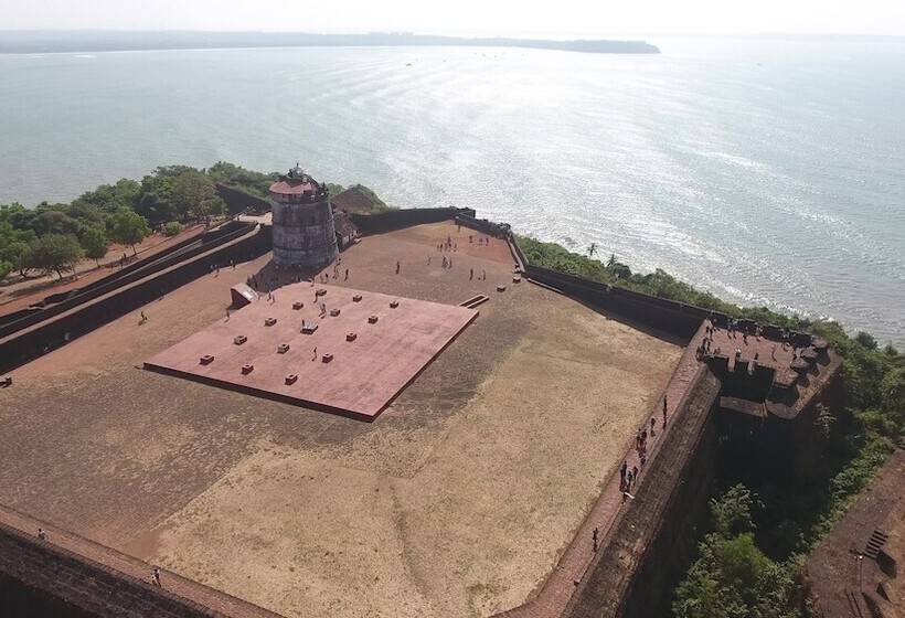 فندق D'souza's Holiday Homes