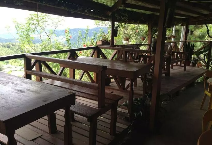 ホテル D'villa Rina Ria Lodge