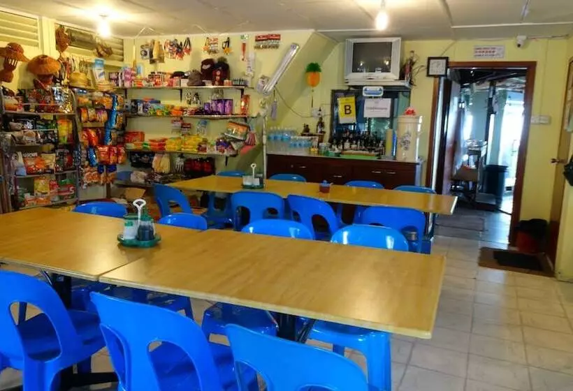 ホテル D'villa Rina Ria Lodge