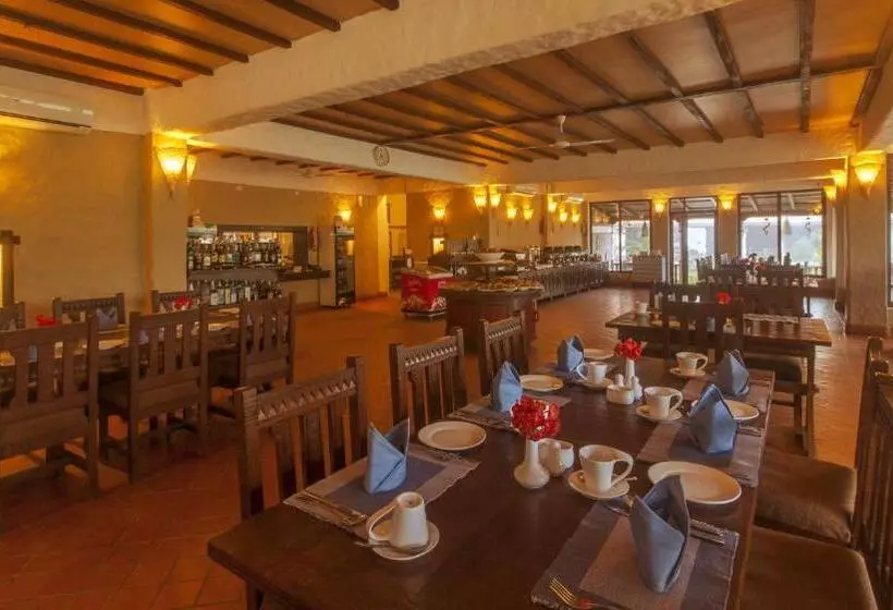 Hotel Green Park Chitwan