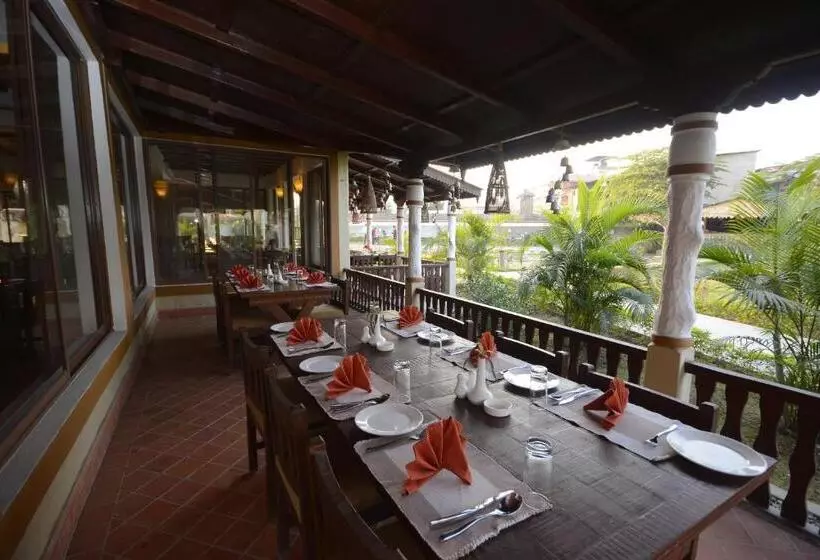 Hotel Green Park Chitwan