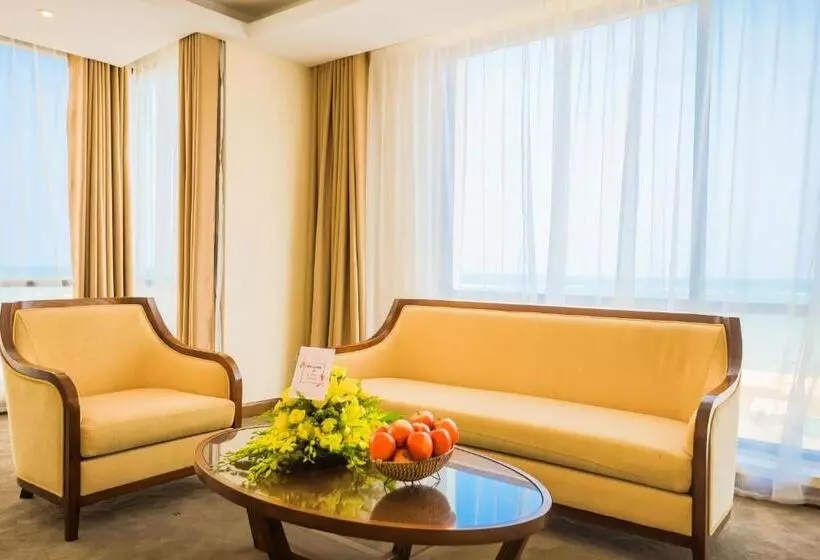 酒店 Muong Thanh Holiday Quang Binh