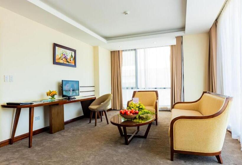 酒店 Muong Thanh Holiday Quang Binh