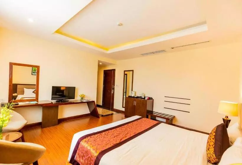 酒店 Muong Thanh Holiday Quang Binh