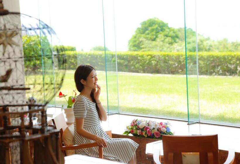 Hotel Plaza Awajishima