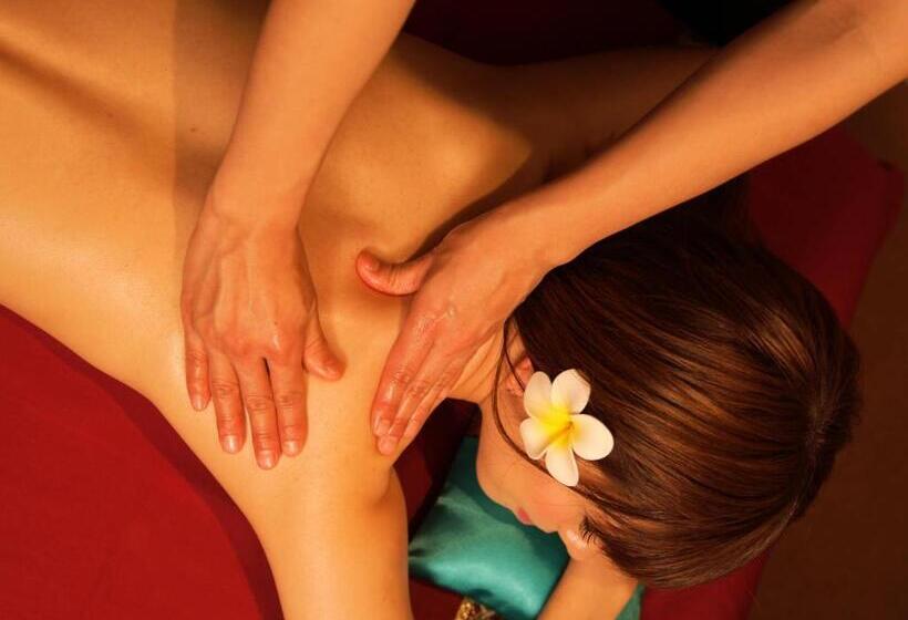 Hotel Plaza Awajishima