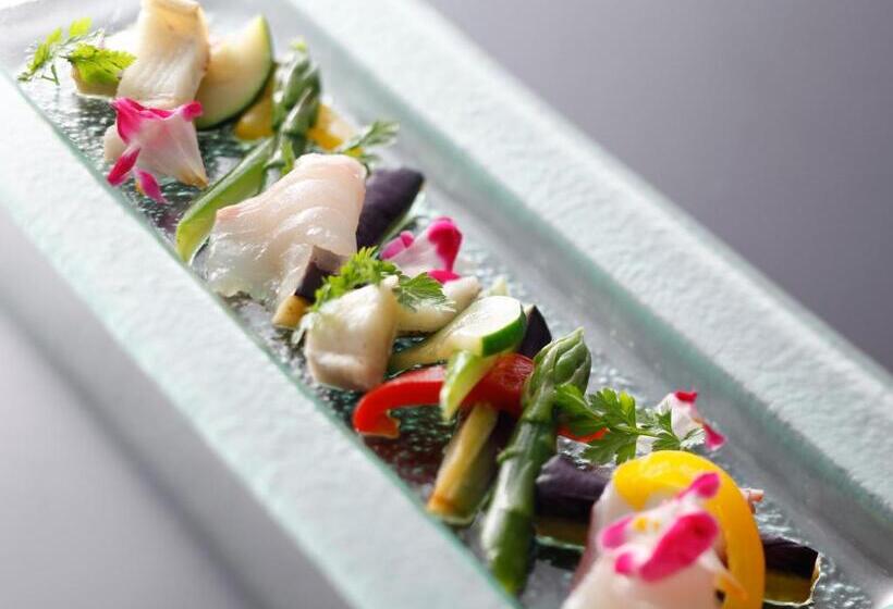 Hotel Plaza Awajishima