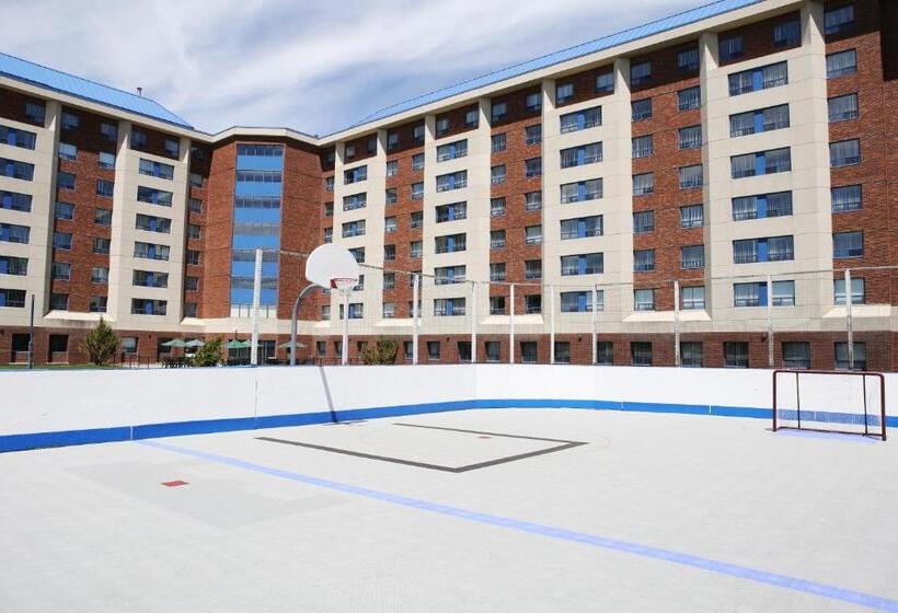 ホテル Residence & Conference Centre Barrie