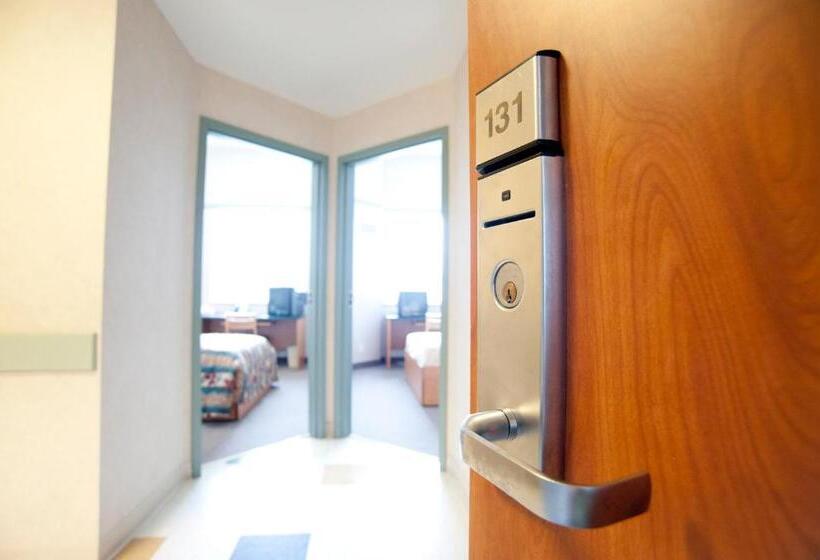 ホテル Residence & Conference Centre Barrie