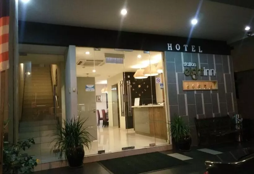 Hotel Jq Station Eight Inn