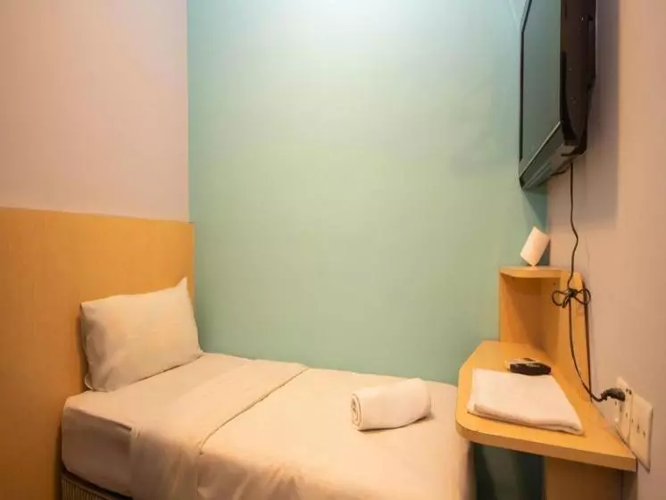 Hotel Jq Station Eight Inn