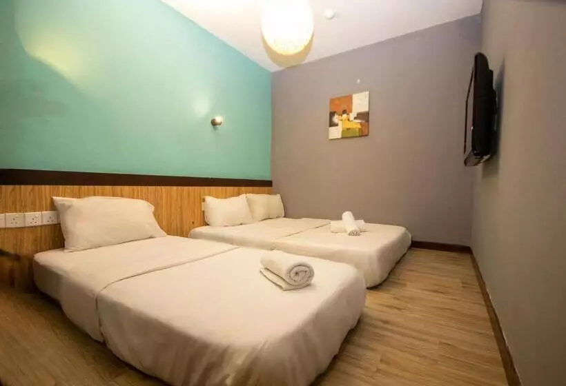 Hotel Jq Station Eight Inn