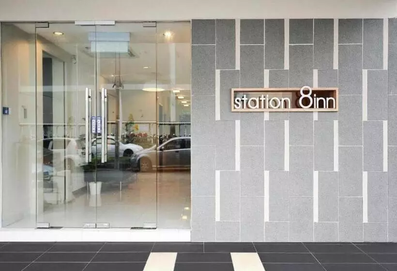 Hotel Jq Station Eight Inn