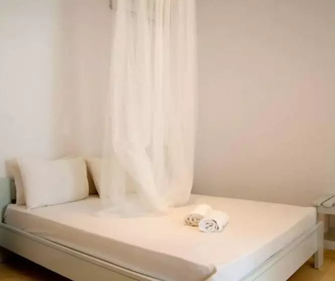 هتل Zephyros
