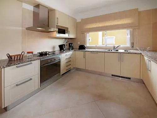 Oasis Parque Country Club