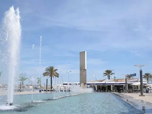 Oasis Parque Country Club