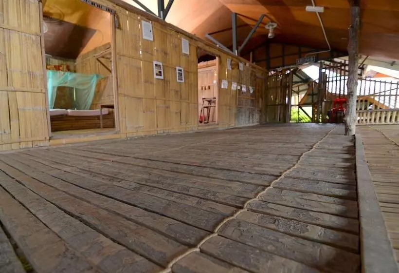 ペンション Sabah Tea Resort