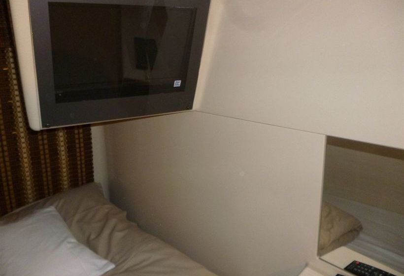 Sauna & Spa Hotel Avinel Fukuoka   Caters To Men   Hostel