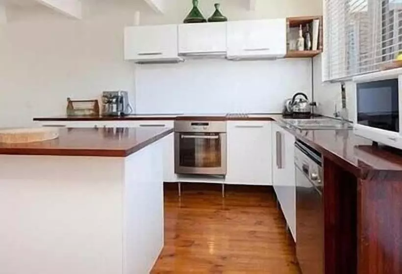 Bayside St Johns Close